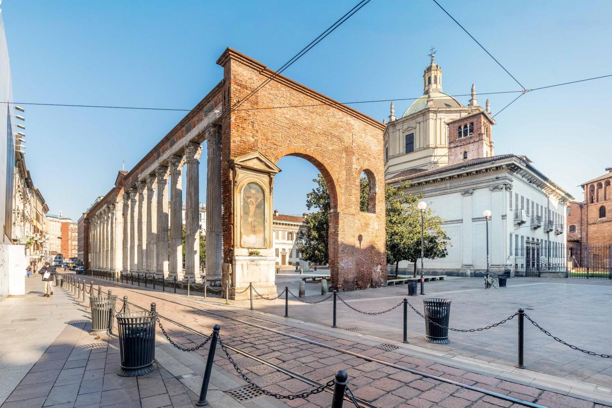 One Bedroom With Terrace Near Duomo Mailand